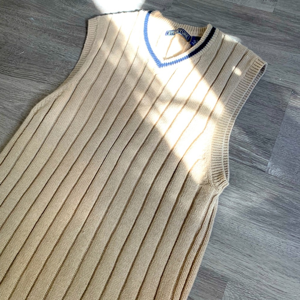 BEIGE SWEATER VEST !!
